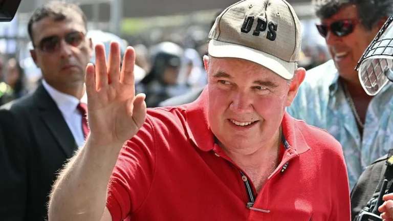 Elecciones en Perú: primeros resultados dan ventaja al ultraconservador López Aliaga 