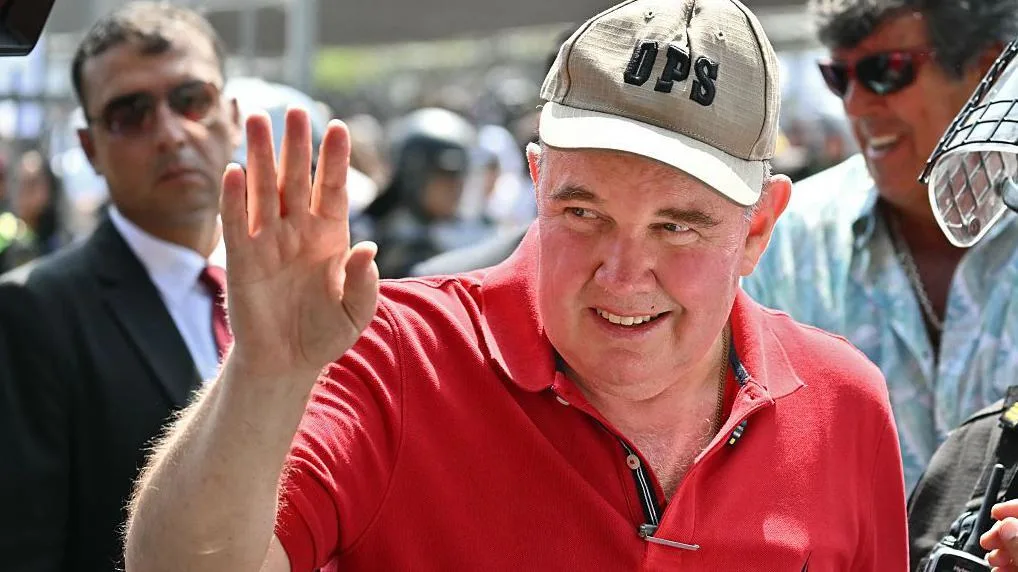 Elecciones en Perú: primeros resultados dan ventaja al ultraconservador López Aliaga