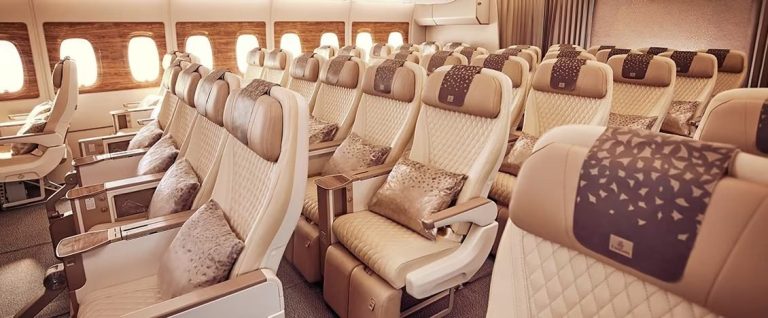 Emirates trae su exclusiva Premium Economy a Bogotá
