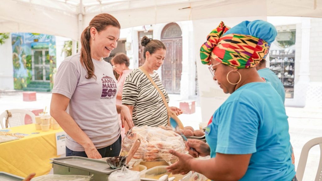 Emprendimiento femenino en Semana Santa con ‘Vitrinas de Empoderamiento’
