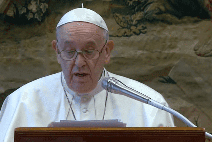 En carta y desde su hospitalización, el Papa pide el final de los conflictos en el mundo