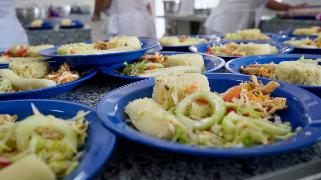 Entregan dos nuevas cocinas y comedores escolares en Barranquilla