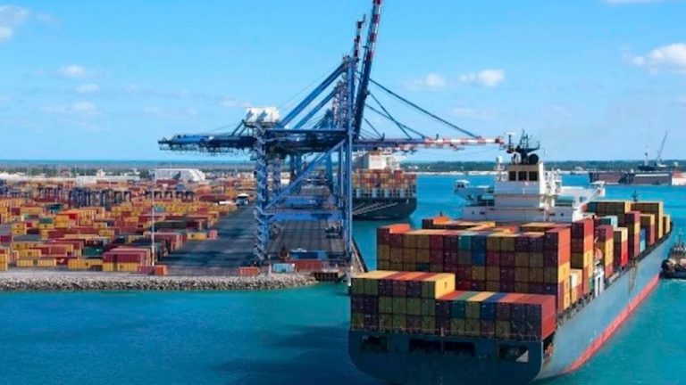 Exportaciones industriales crecieron 7,4% en marzo de 2026