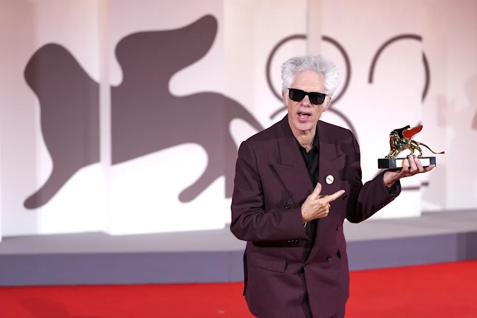 “Father Mother Sister Brother” gana el premio principal en el Festival de Cine de Venecia