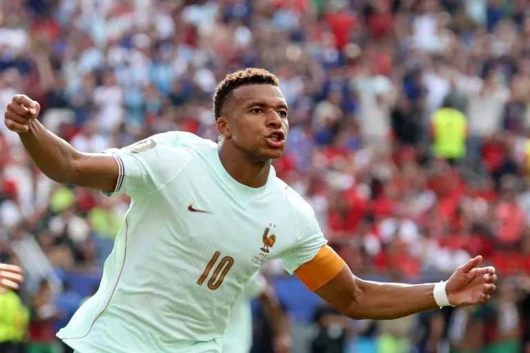 Francia noquea a Marruecos y se matricula en la semifinal del Mundial