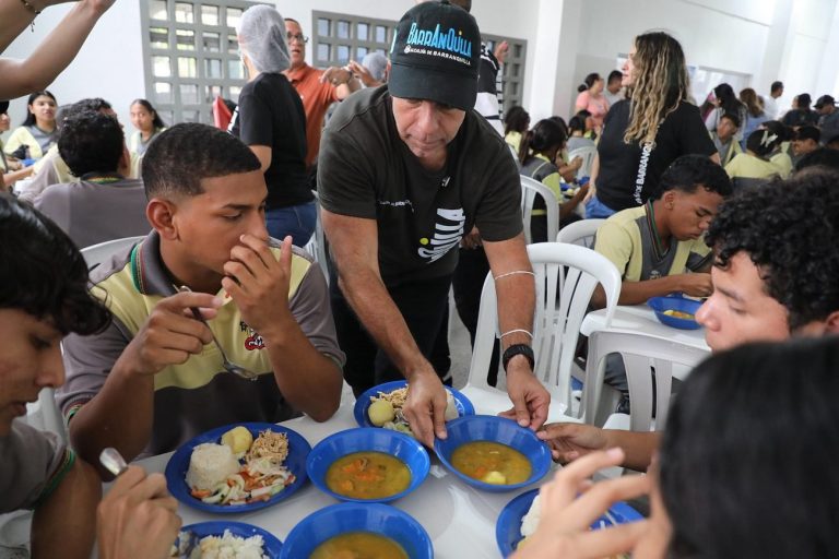 Garantizan seguridad alimentaria a más de 500 estudiantes en colegios Simón Bolívar y La Libertad