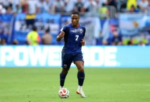 Gremio oficializa fichaje de atacante de Cabo Verde, revelación del Mundial