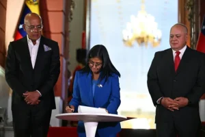 “Hay que saber pedir perdón”: Venezuela aprueba histórica ley de amnistía