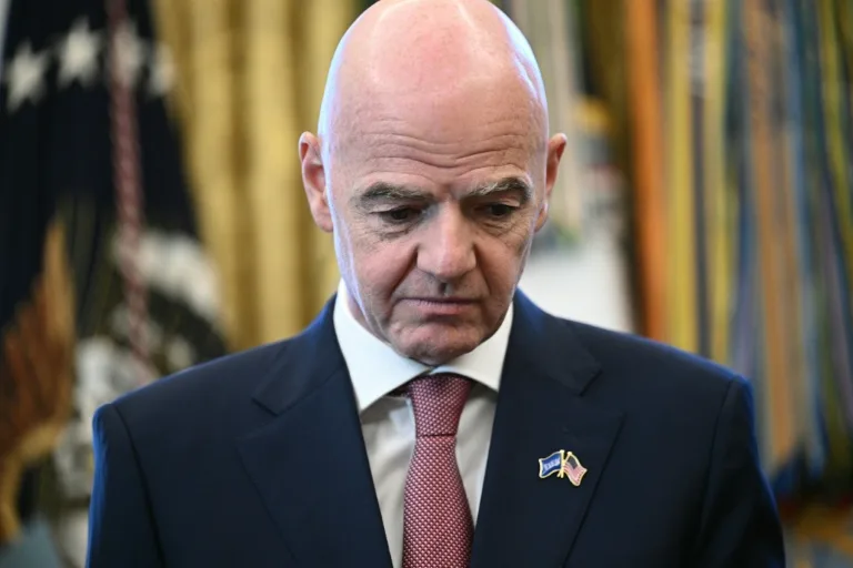 Infantino, de tocar el cielo a su momento más bajo en solo dos semanas