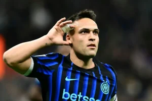 Inter aplasta a la Roma con doblete de Lautaro