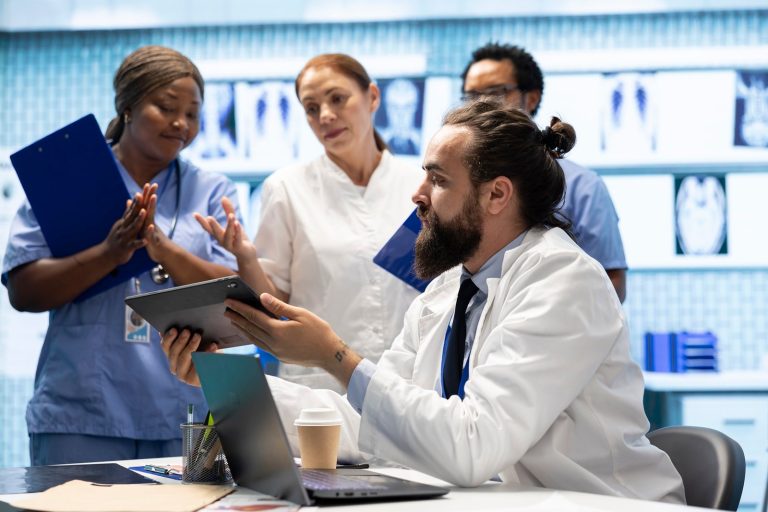 Interdisciplinariedad en la medicina: Clave para una mejor atención en salud