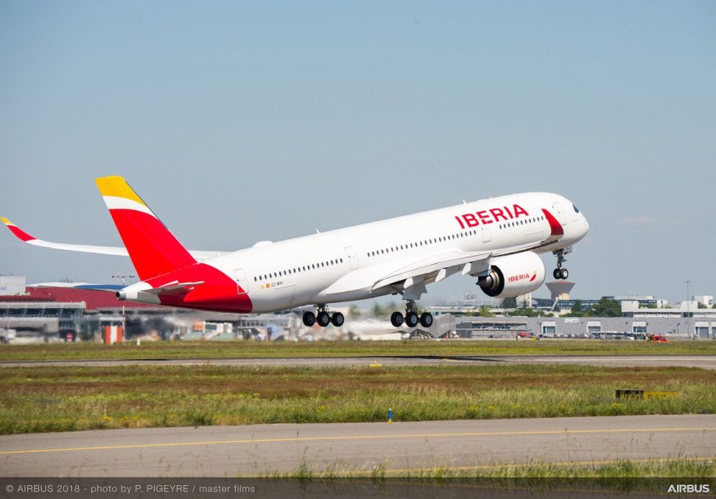 La actividad de Iberia en España aportó 13.000 millones de euros del PIB y 177.000 empleos