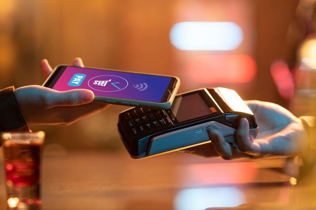 La banca en Colombia ha invertido más de un billón de pesos en seguridad digital