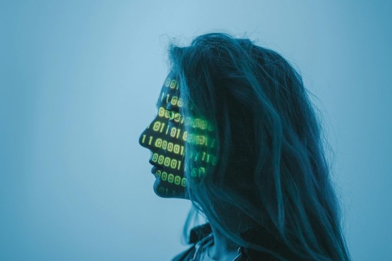 La IA agéntica transforma la operación digital de las empresas