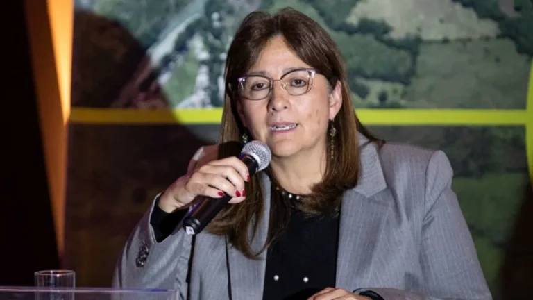La ministra de Justicia de Colombia presentó su renuncia “irrevocable”