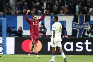 Liverpool asalta Marsella y se acerca a los octavos de Champions