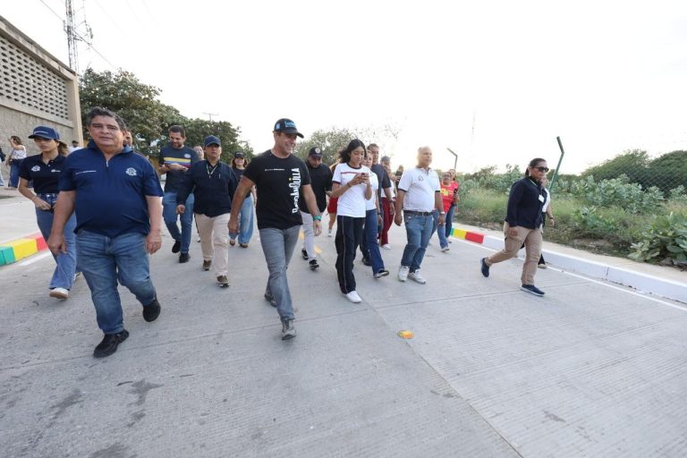 “Los sueños se hacen realidad, barrio La Concepción ya está 100 % pavimentado”: alcalde Char