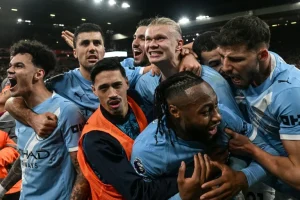 Manchester City a la caza del Arsenal mientras la presión aumenta sobre Frank y Howe
