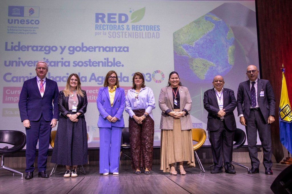 Maritza Rondón Rangel, rectora de la UCC fue reelegida presidenta de la OUI