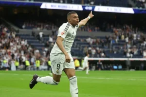 Mbappé se lleva la Bota de Oro europea por primera vez