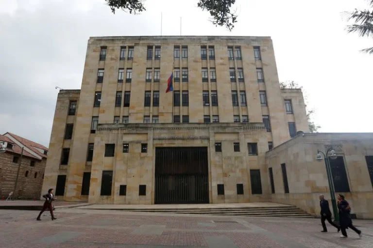 Minhacienda logró tercera colocación de títulos TES de enero