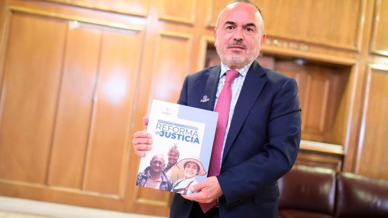 Ministro Jorge Iván Cuervo anuncia la reactivación de la Comisión de Reforma a la Justicia