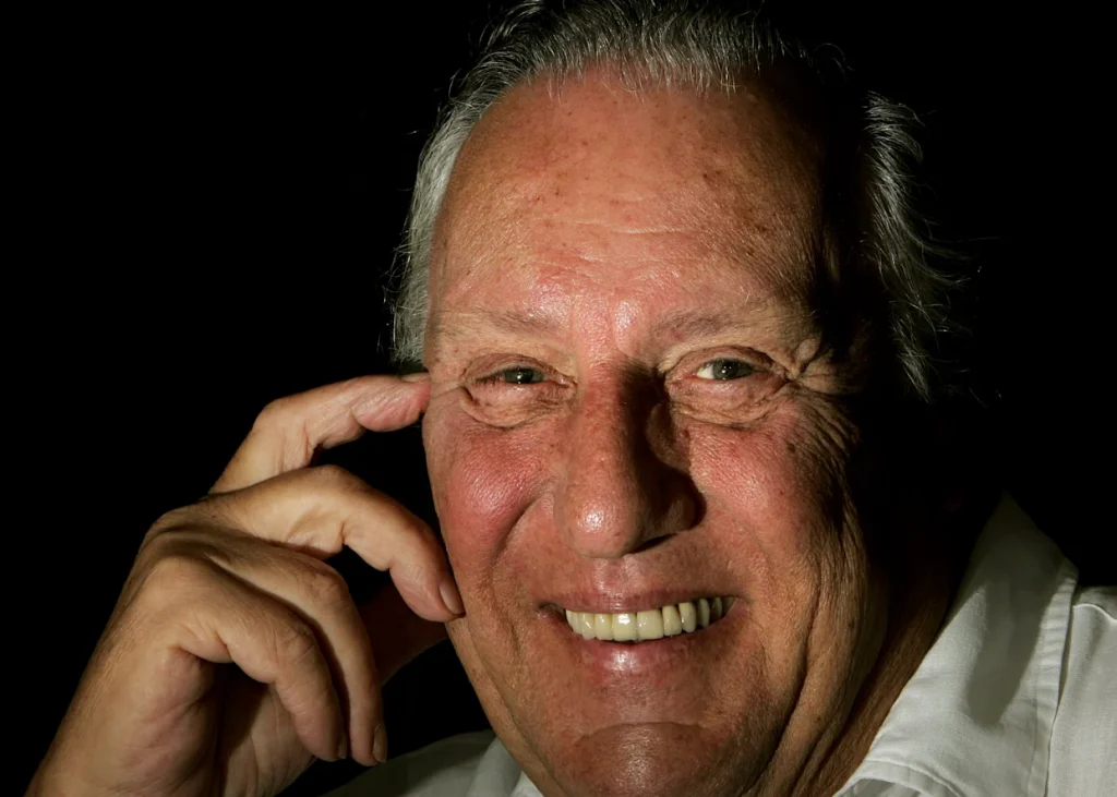 Muere Frederick Forsyth, autor de ‘El día del chacal’, a los 86 años