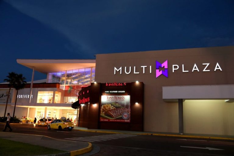 Multiplaza ofrece un plan inolvidable para el San Valentín que gana terreno