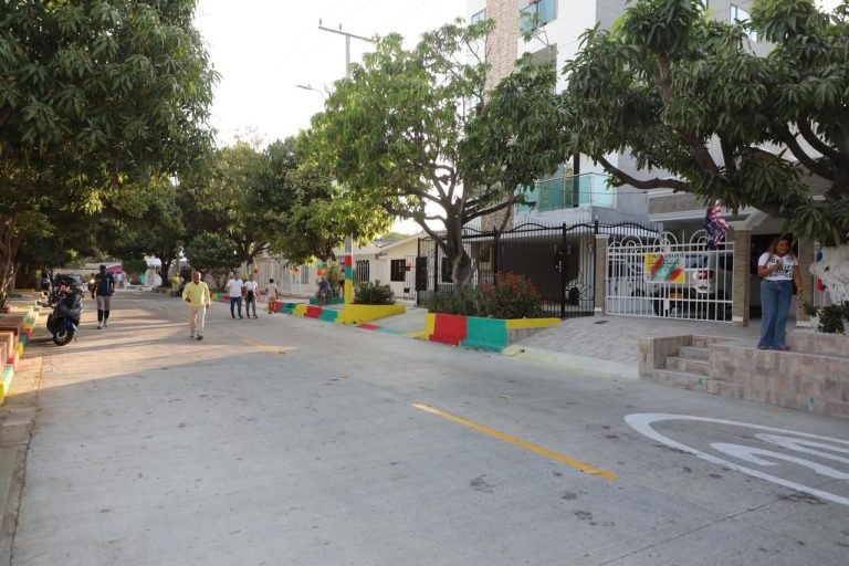 Nuevas vías pavimentadas en Las Palmas, Barranquilla