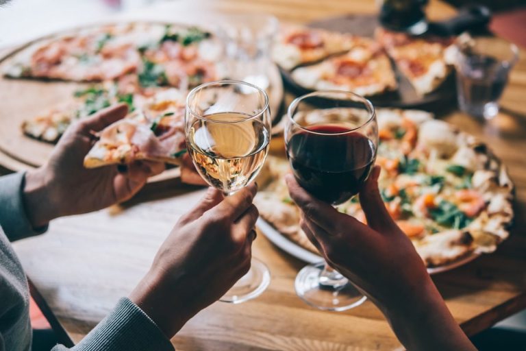 Números en rojo para el sector gastronómico por medidas de emergencia económica, denuncia Acodrés