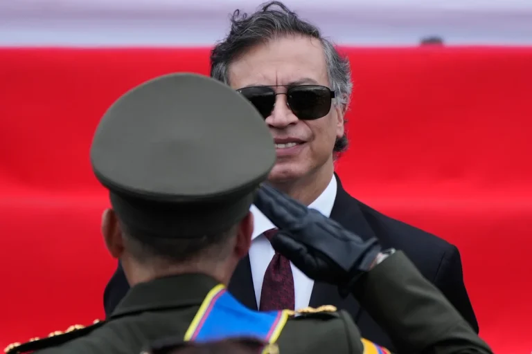 Petro despide su mandato con un Congreso en el que De la Espriella busca la mayoría
