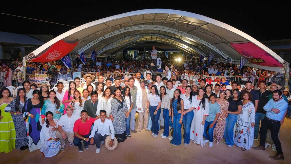 Petro invitó a los guajiros a escoger el camino del ‘saber’