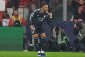 PSG obligado a pagar 5,9 millones de euros a Mbappé