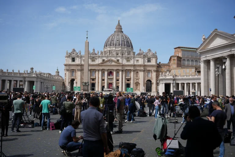 Qué pasa ahora tras la muerte del papa Francisco