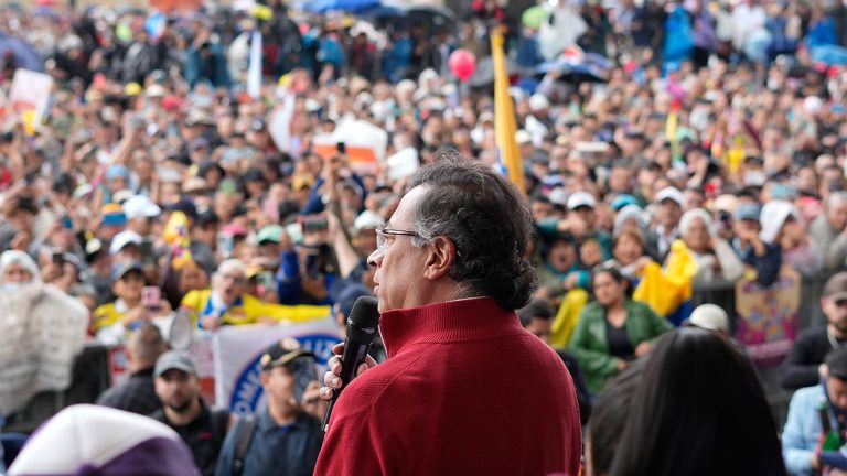 “¡Quedan convocados! Arranca la consulta popular, la movilización es permanente y creciente”: Petro