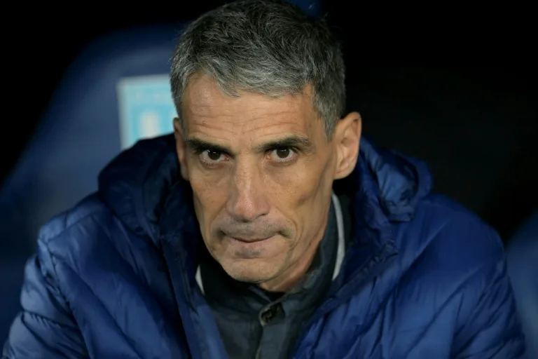 “Quiero ayudar” al Santos de Neymar, dice Vojvoda en presentación con el club