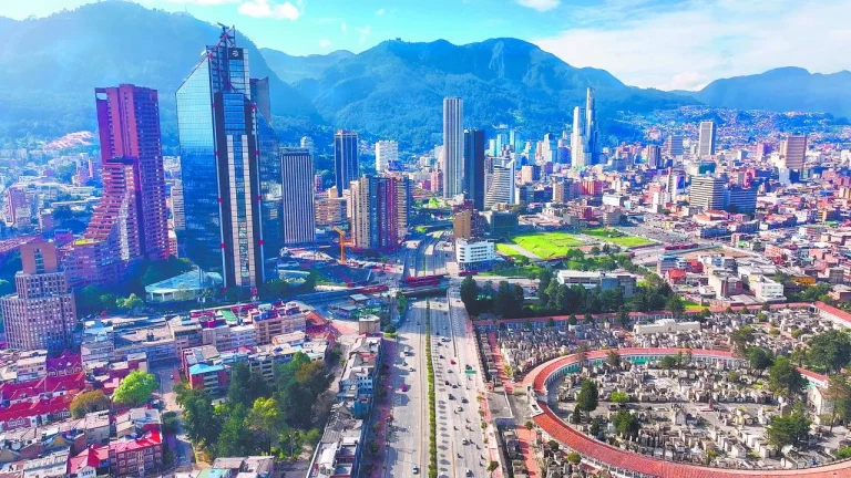 Remesas dejan más ingresos a Colombia que café o crudo
