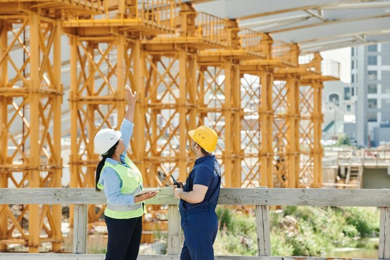 Retrasos en 9 de cada 10 proyectos, ejecución de obras se vuelve crítica para Bogotá
