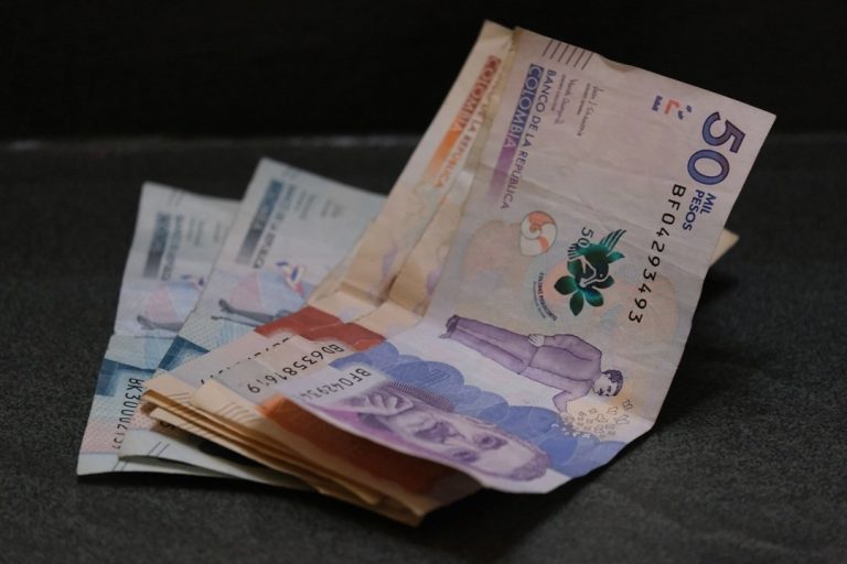 Salario mínimo 2026 en Colombia: desde el primero de diciembre, negociaciones