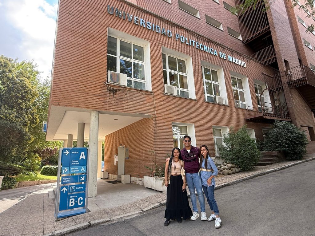 Samarios que se destacan en España con sus proyectos sociales