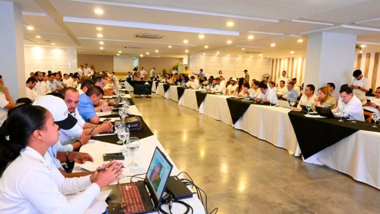 Se definen acciones conjuntas para acelerar la recuperación de Córdoba