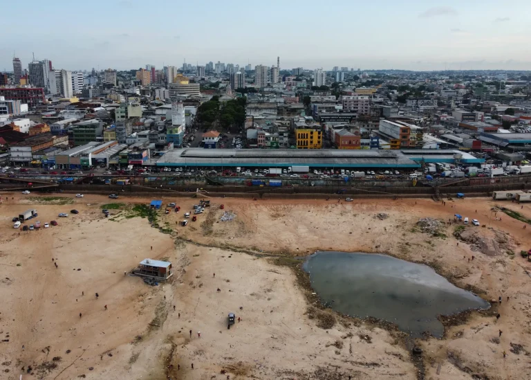 Se reduce almacenamiento de agua en el suelo, lagos y ríos de la Tierra