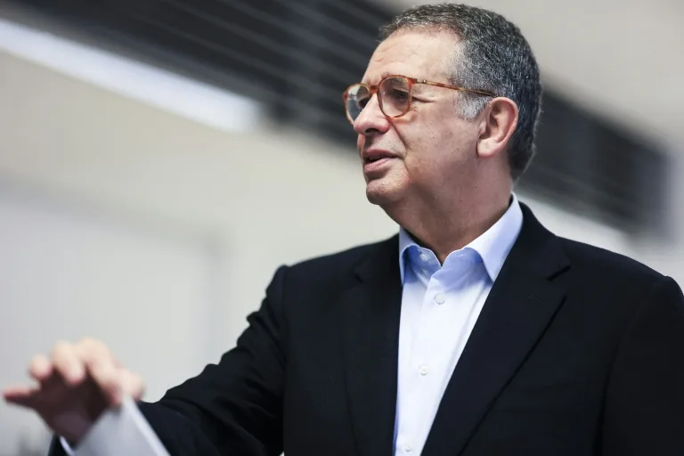 Socialista moderado vence a la ultraderecha y llega a la presidencia de Portugal