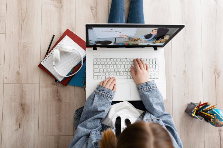 ¿Tienes una investigación sobre el entorno digital y quieres publicarla?