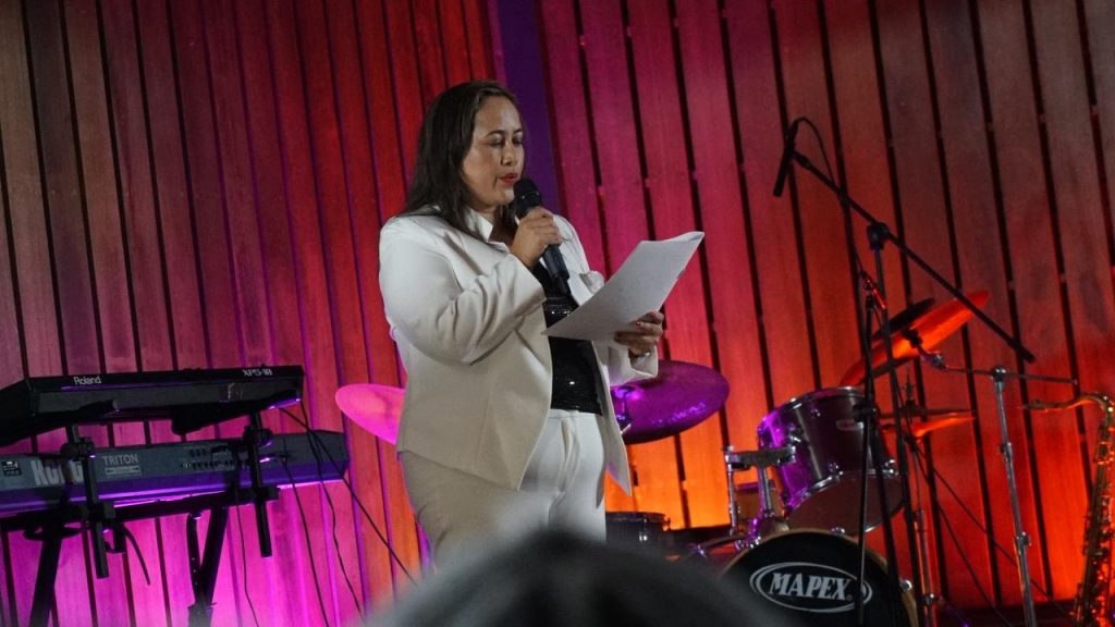 Tres mujeres ganaron el primer premio nacional de poesia Maruja Vieira – RTVC