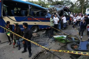 Un ataque bomba deja 14 muertos y más de 30 heridos a 36 días de las elecciones