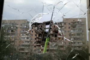 Un bombardeo contra Kiev mata a 14 personas antes de la cumbre de la OTAN