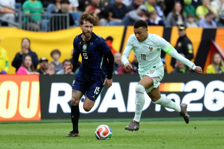 Un recuperado Mbappé guía triunfo de Francia sobre el Brasil de Ancelotti
