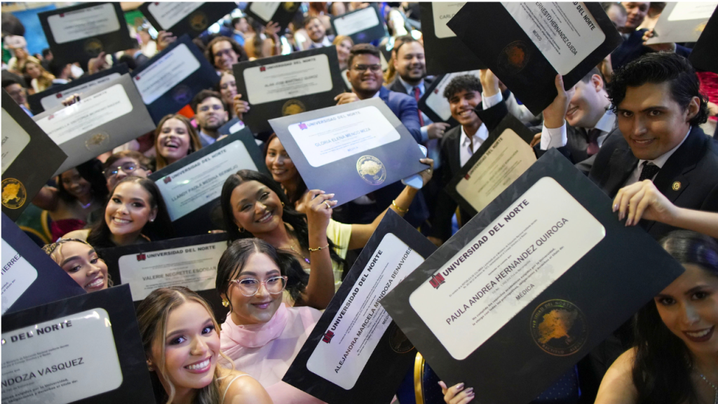 Una nueva generación de la salud inicia su camino profesional