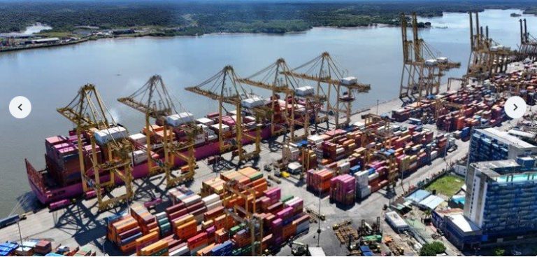 Valor de exportaciones de Colombia sube levemente en 2025 por café